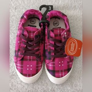 NWT Wonder Nation Slip-On Shoes size 3 in girls